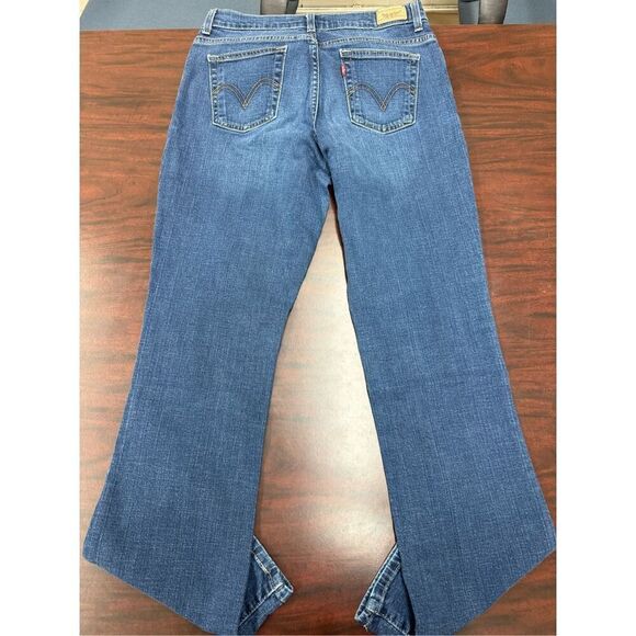 Levi’s 550 Relaxed Boot Cut Denim Jeans Size 6 Short - Picture 3 of 9